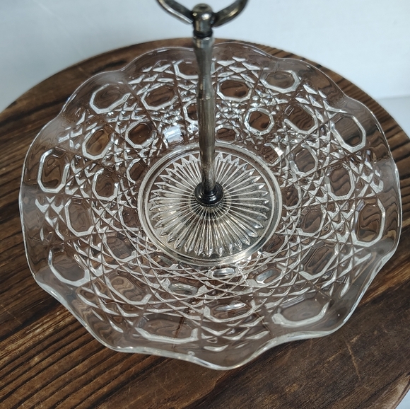 Glass Tidbit Tray Candy Dish W Silver Plated Handle England Jewelry Display Dish - Picture 8 of 16